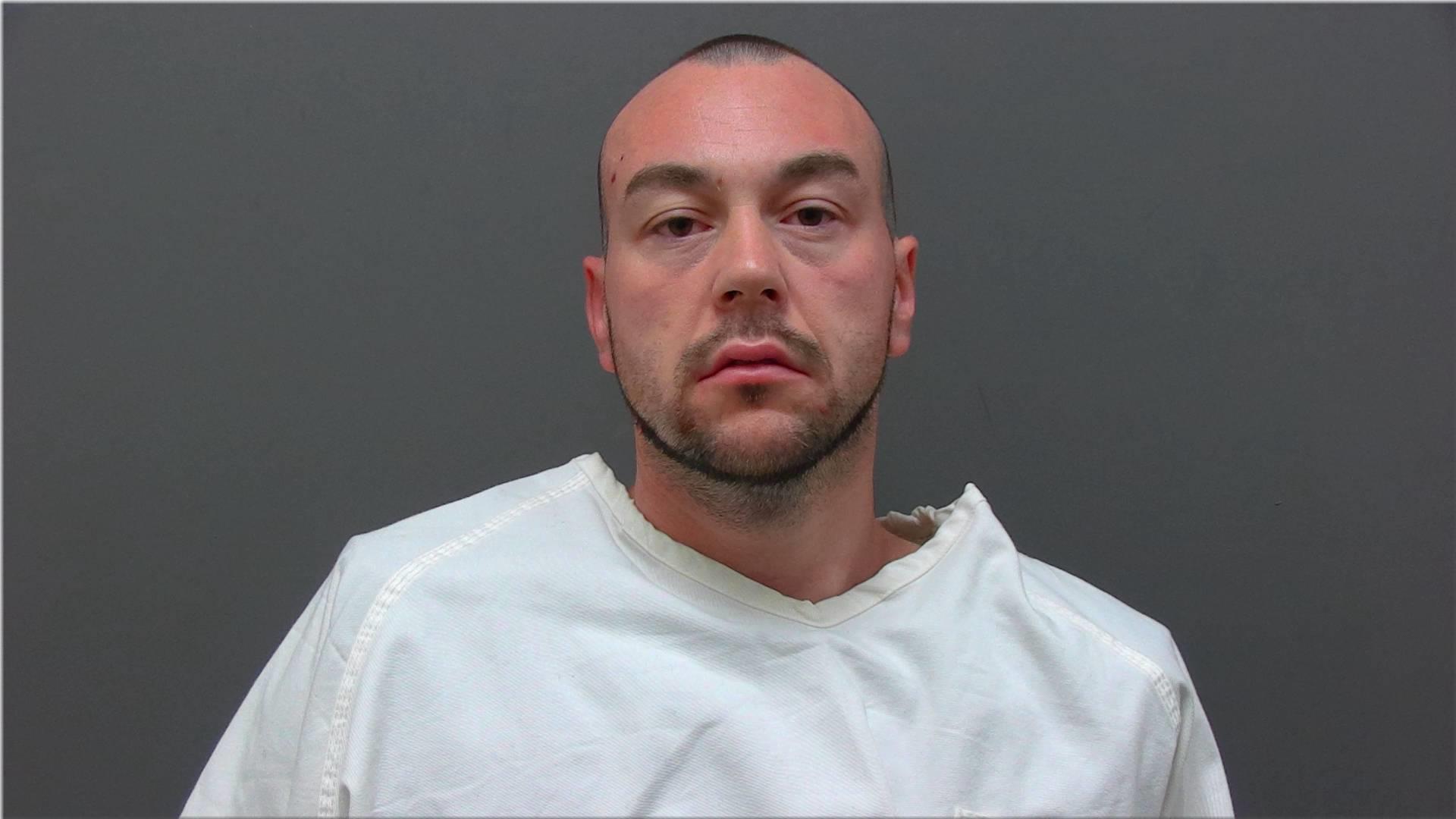 Mugshot of Carlton, Aaron P