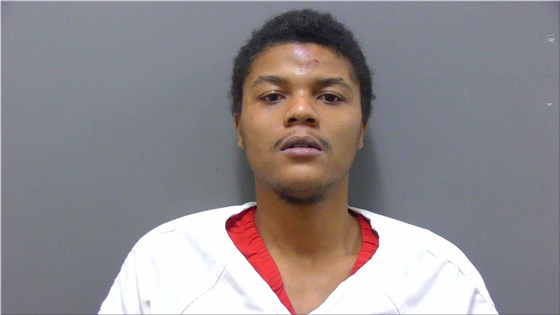 Mugshot of Golden, Cetes R