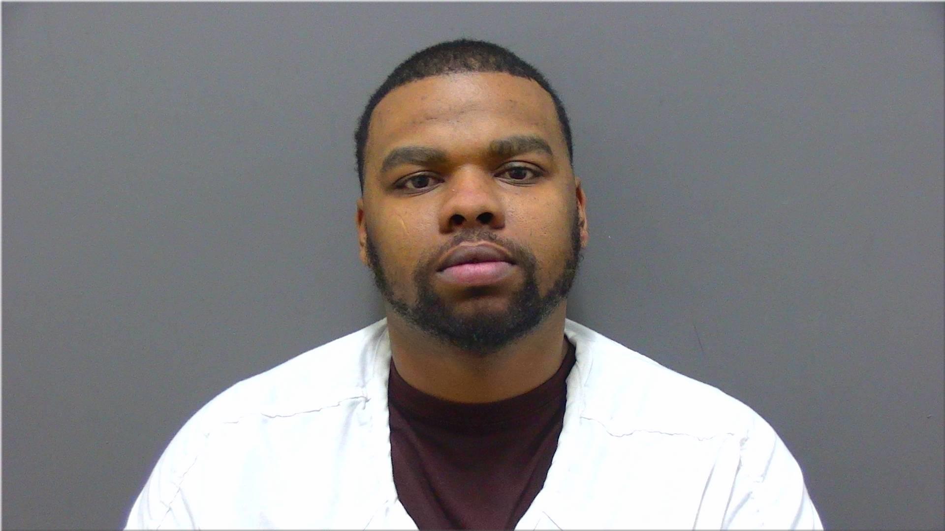 Mugshot of Davis, Devontre T