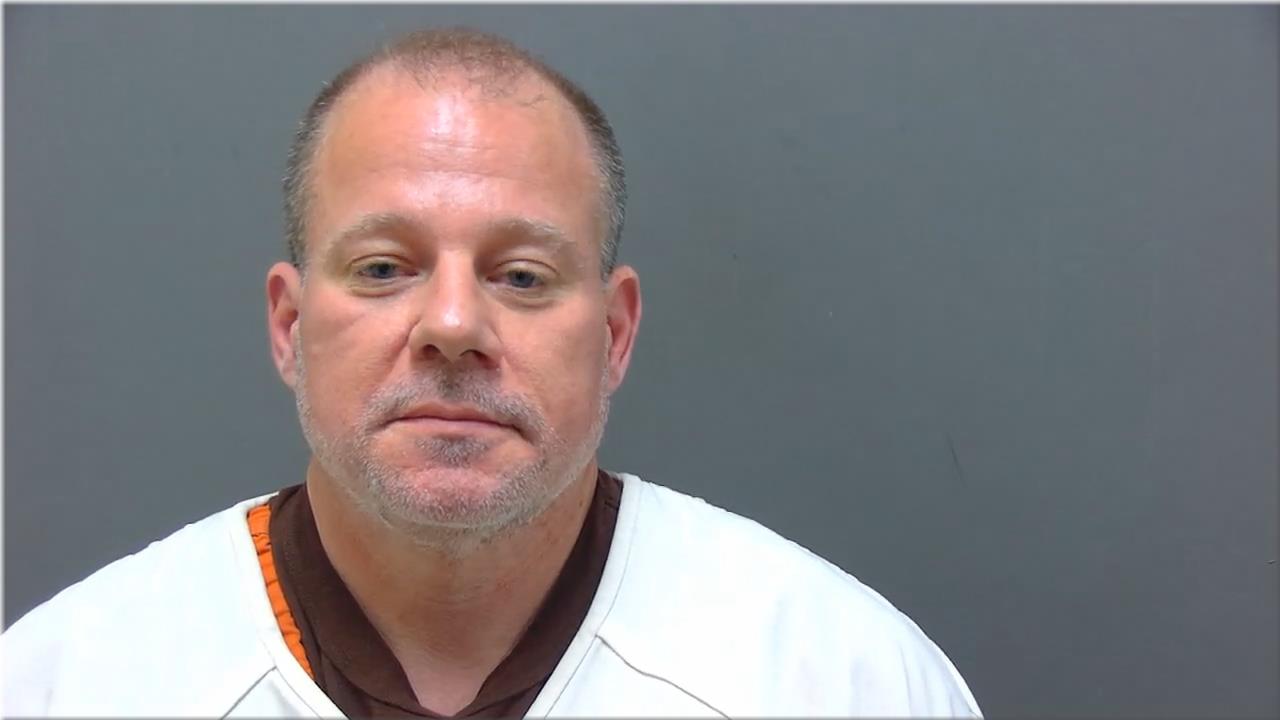 Mugshot of Gill, Brian J