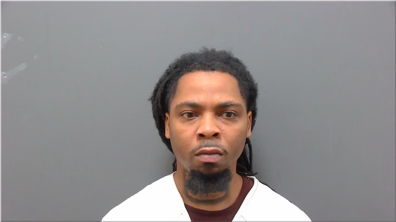 Mugshot of Beal, Ahmaud