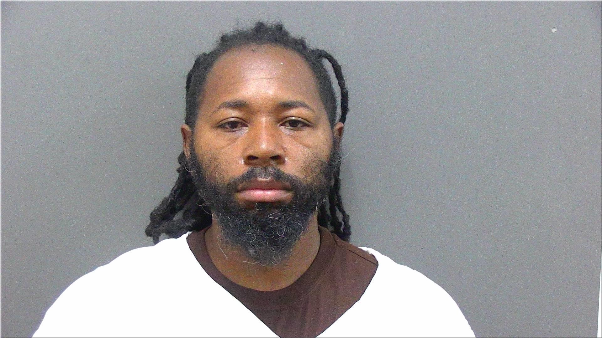 Mugshot of Adams, Calvin Roy