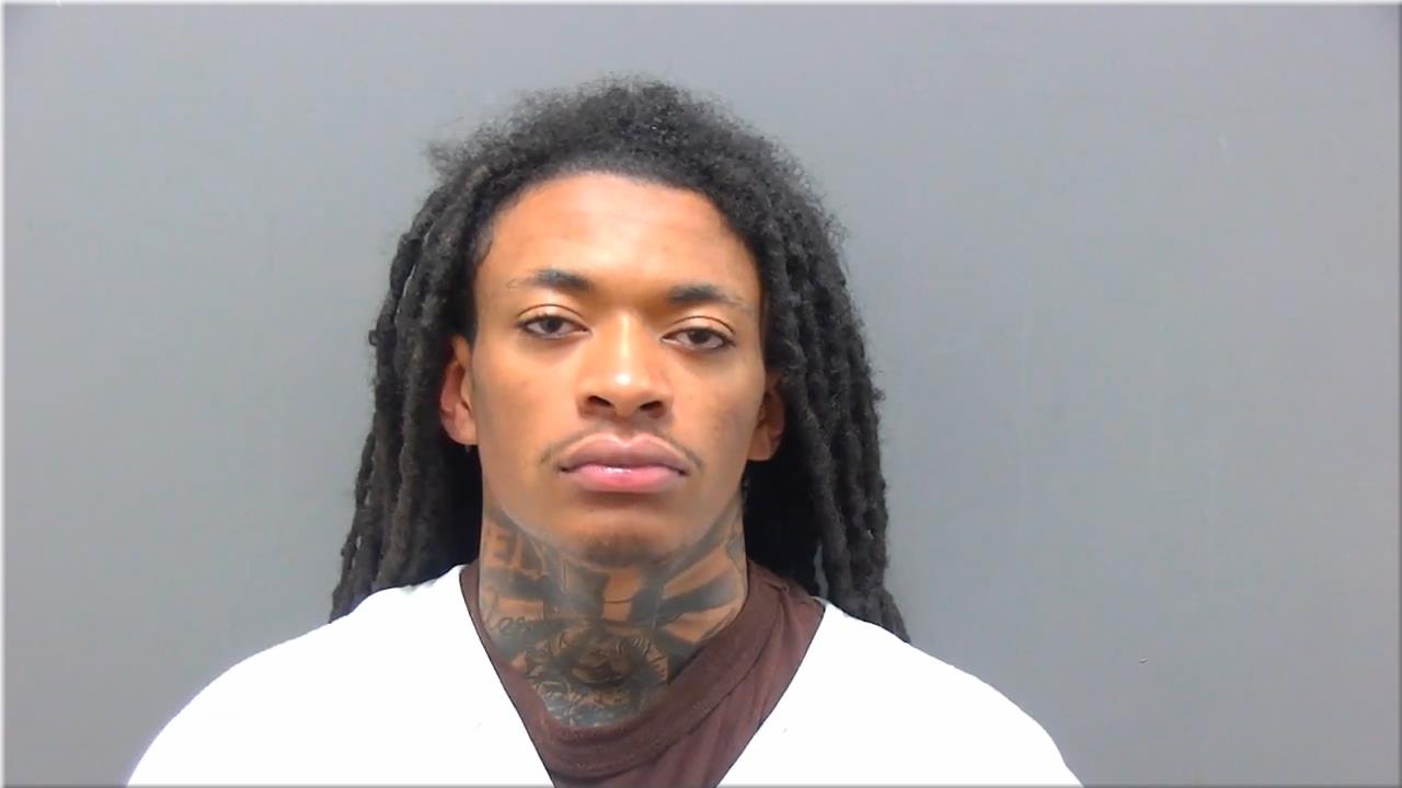 Mugshot of Mayweather, Kmareon