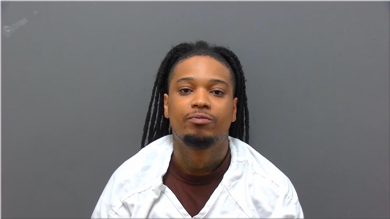 Mugshot of Malone, Trayvonetae D