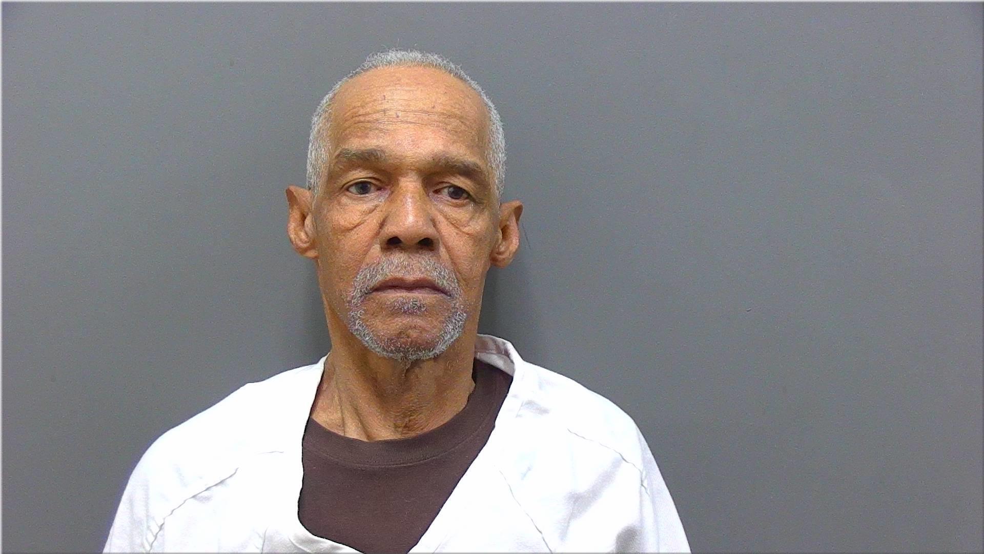 Mugshot of Gonzalez, Emilio Nmn