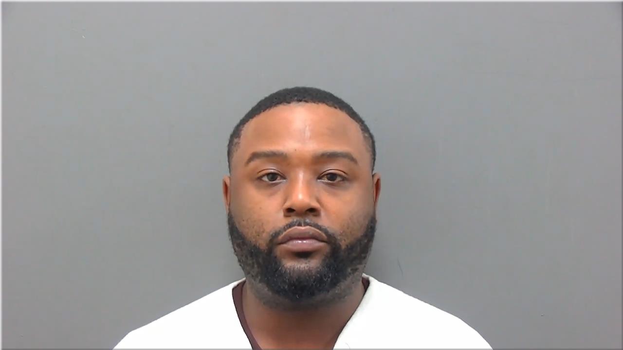 Mugshot of Mitchell, Tyler Lavander