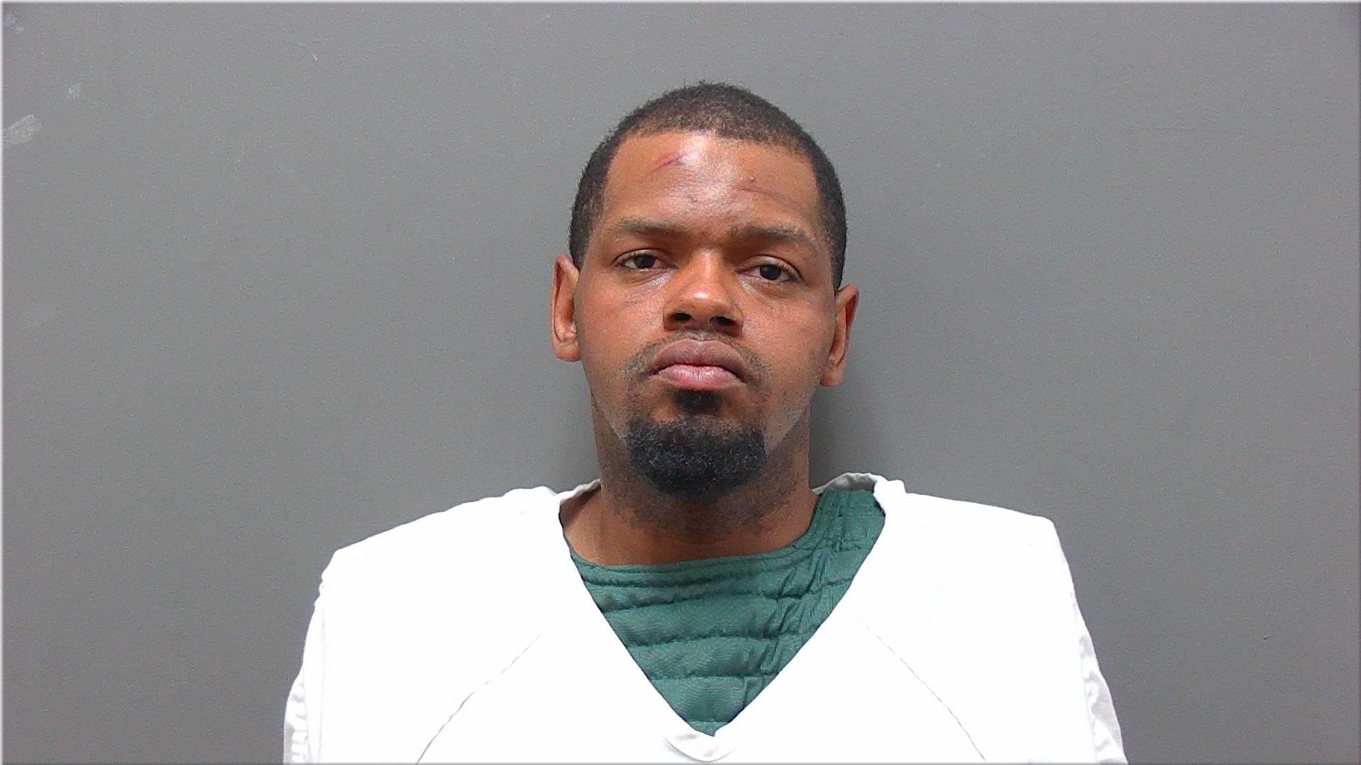 Mugshot of Mitchell, Taj