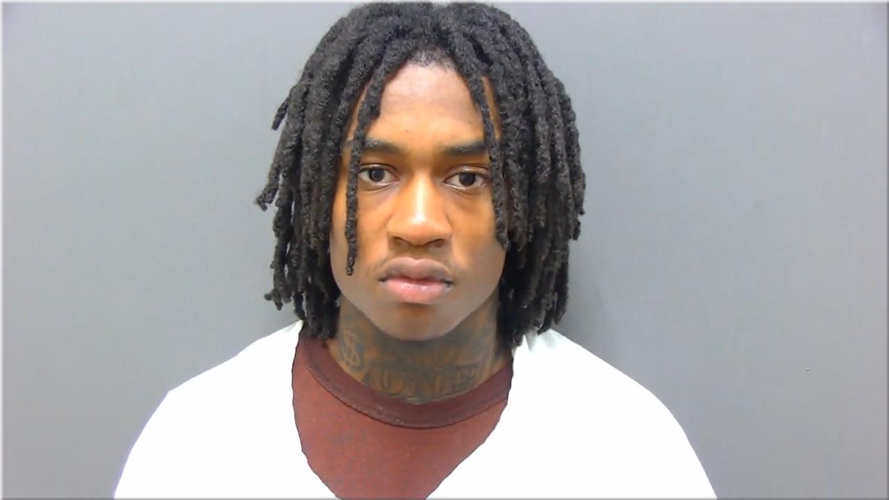 Collins, Demontae