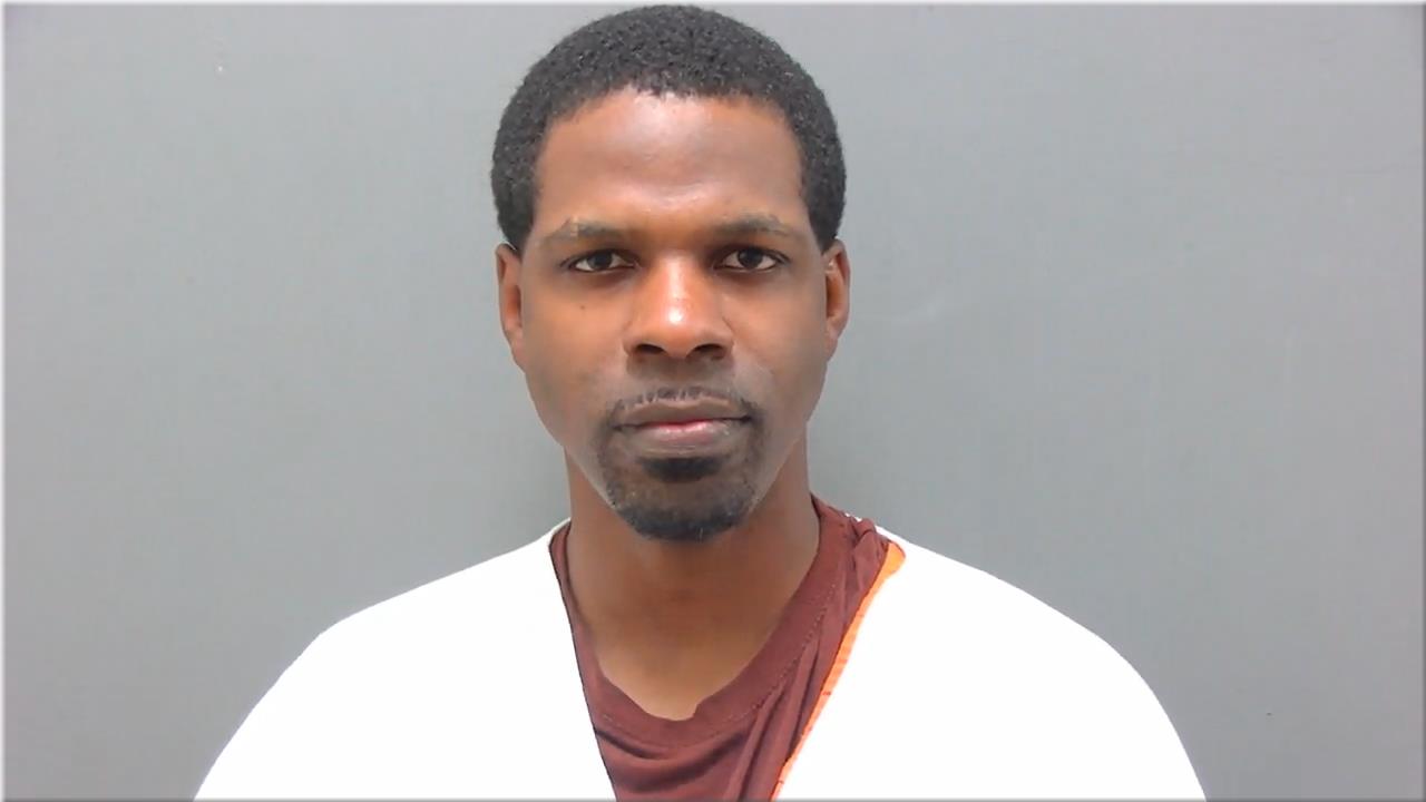Mugshot of Mccain, Milton Delain