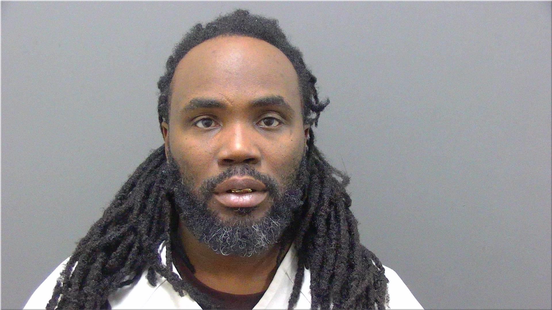 Mugshot of Beadles, Houston Alixes
