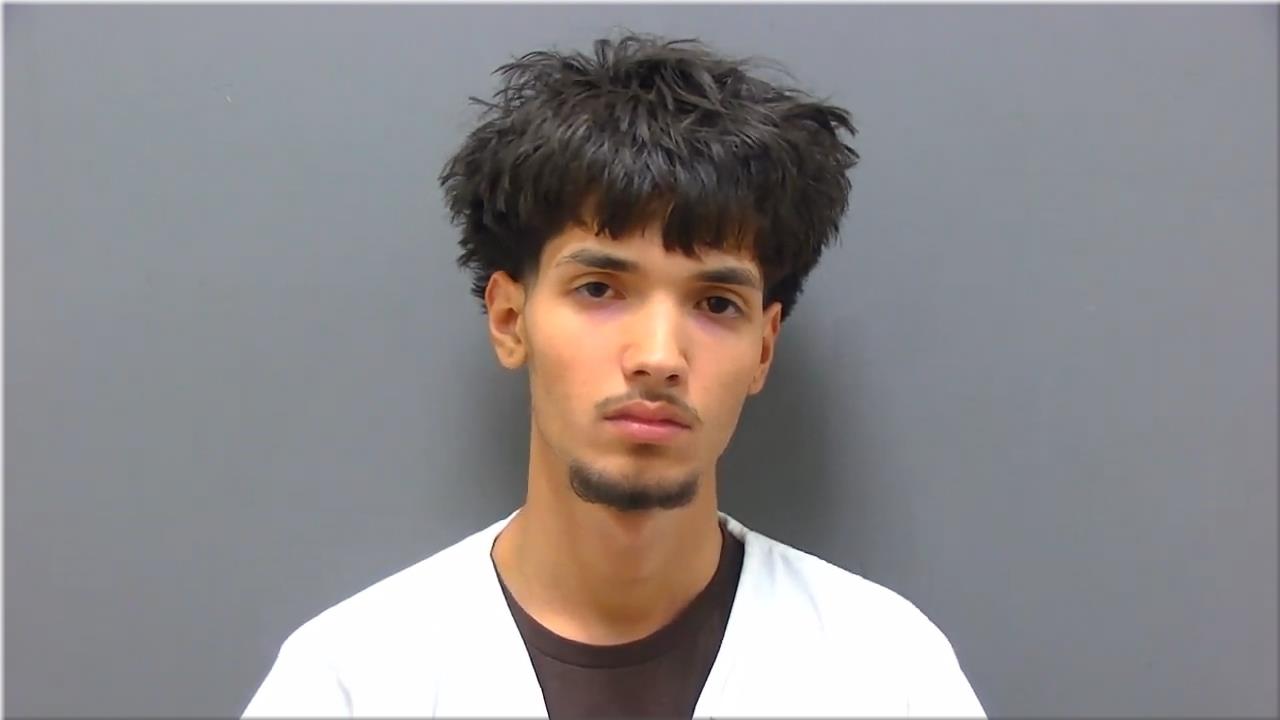 Mugshot of Angeles, Angel J