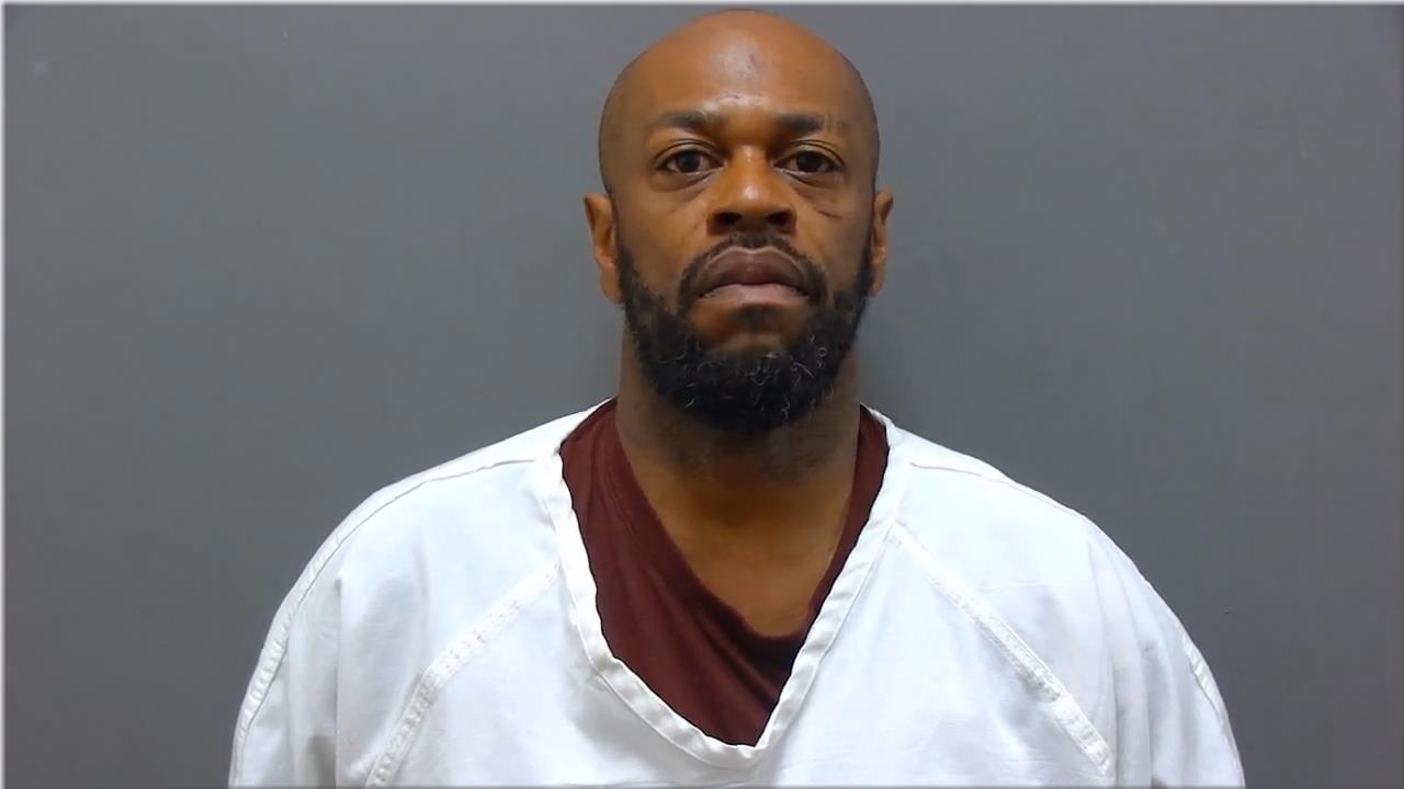 Mugshot of Easley, Shamaine