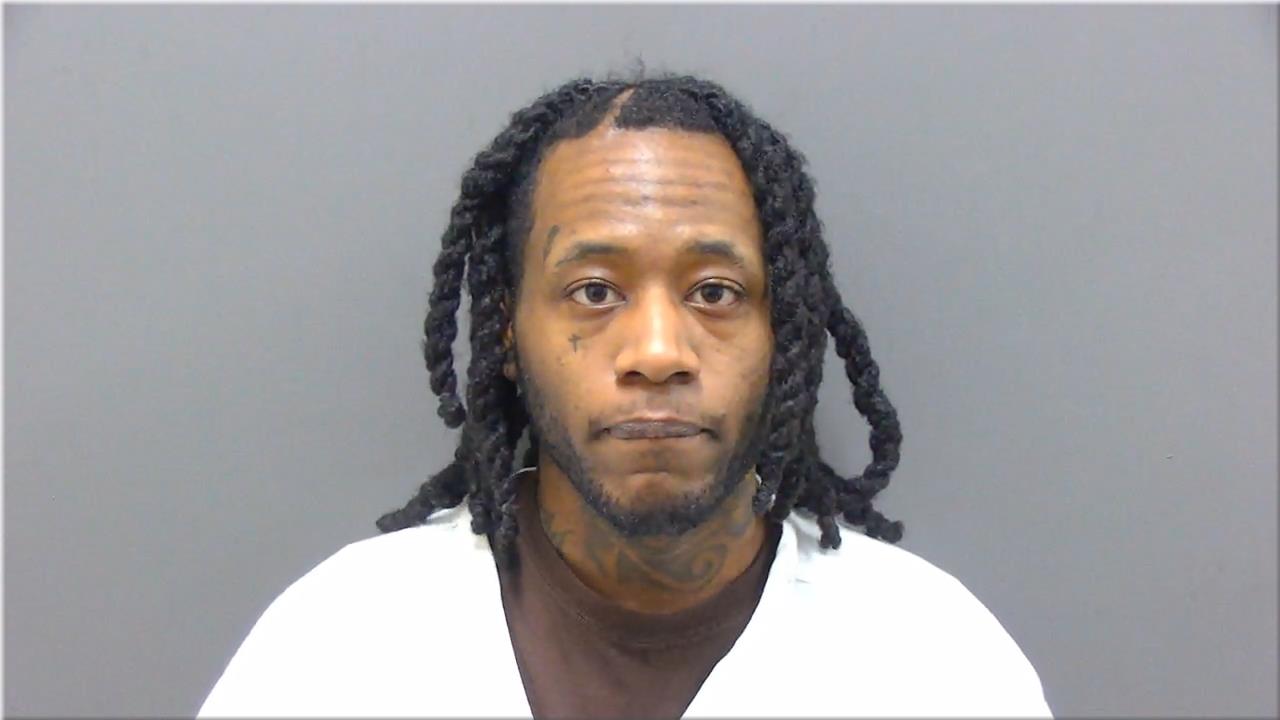 Mugshot of Ellis, Marketas D