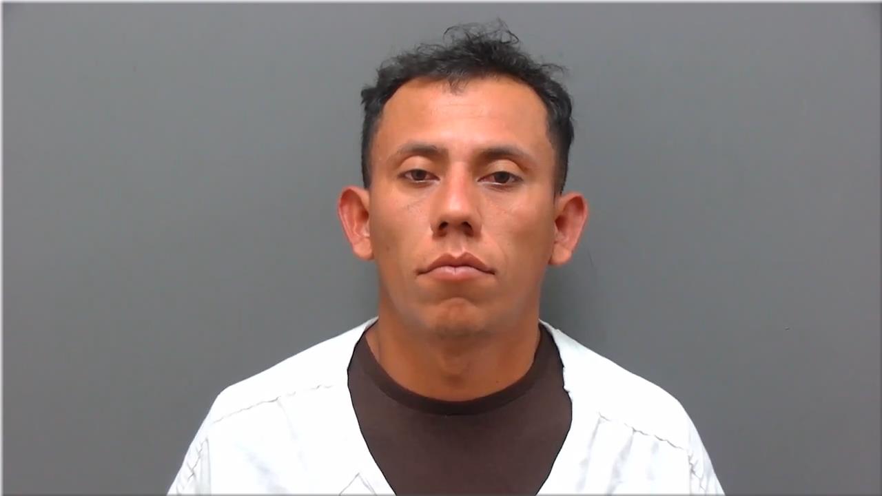 Mugshot of Gonzalez Garcia, Jusner