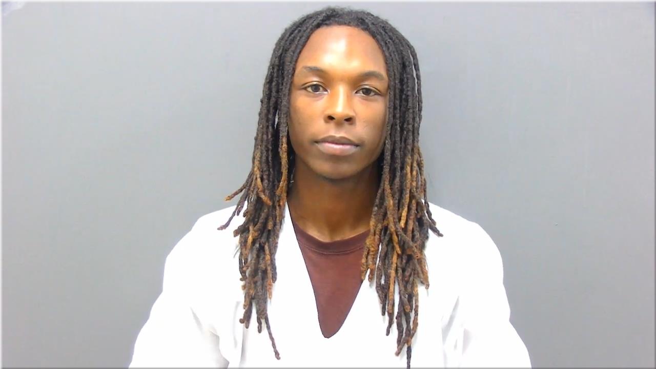 Mugshot of Lynch, Dontreyvious