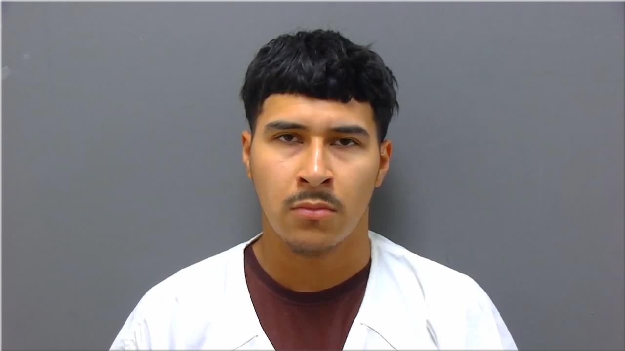 Mugshot of Figueroa, Juan