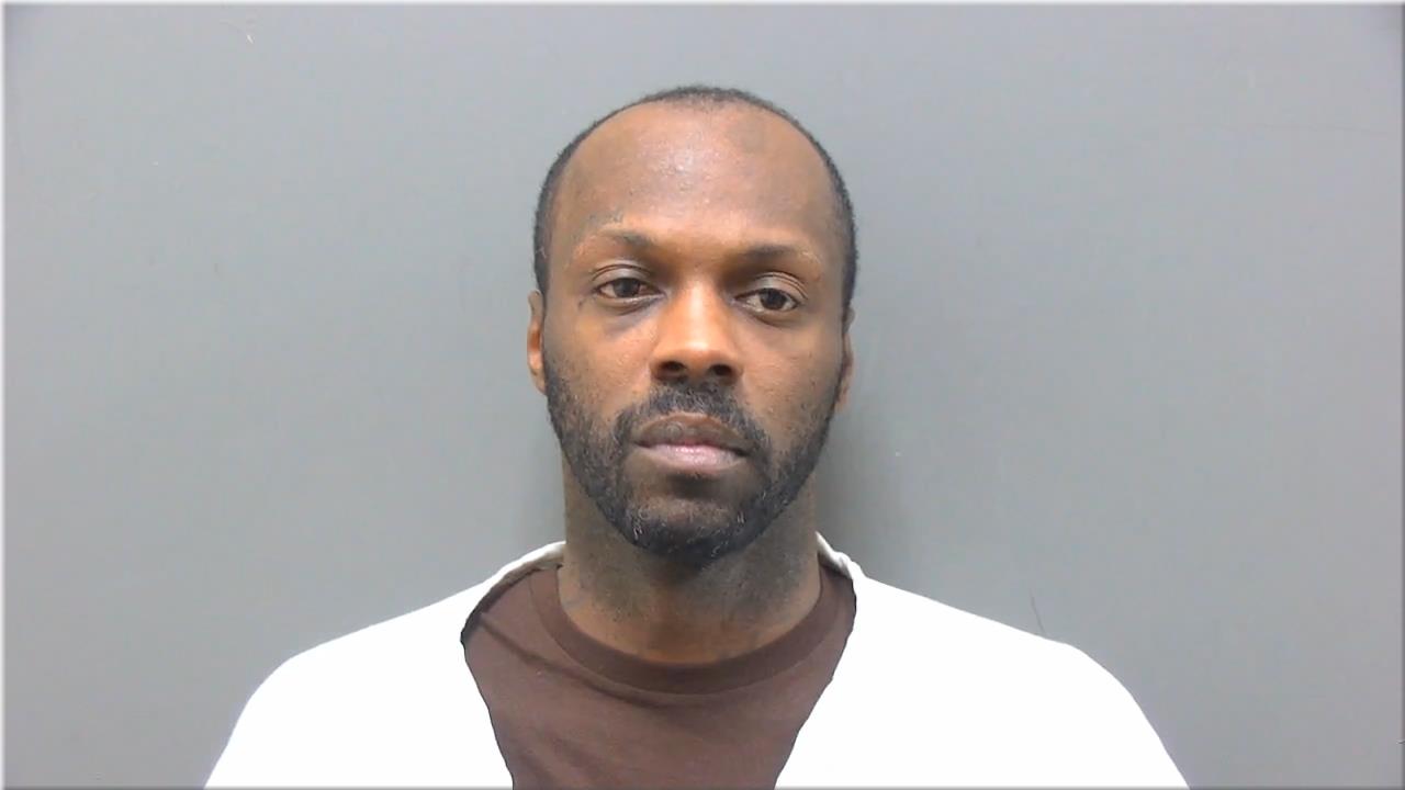 Mugshot of Allen-burse, Laroy L