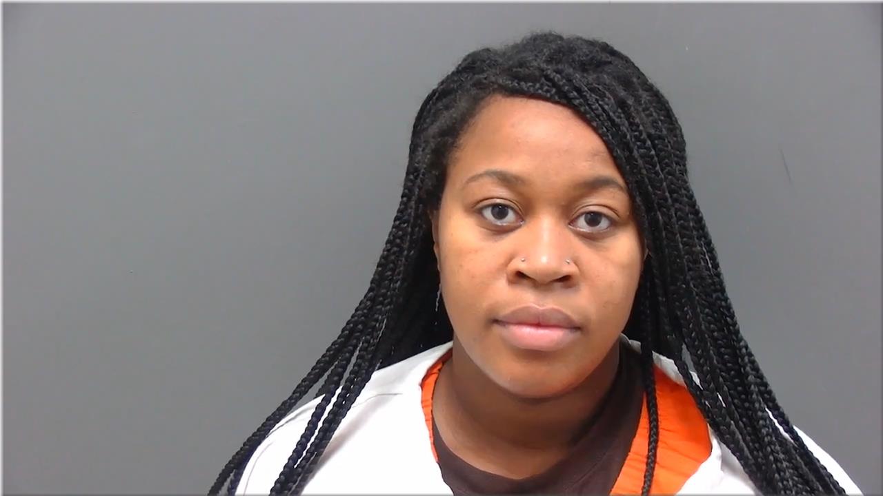Mugshot of Lee, Taniya Yunique