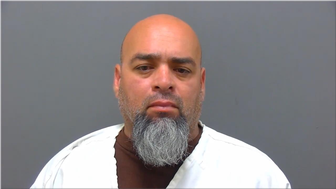 Mugshot of Gutierrez, Roberto