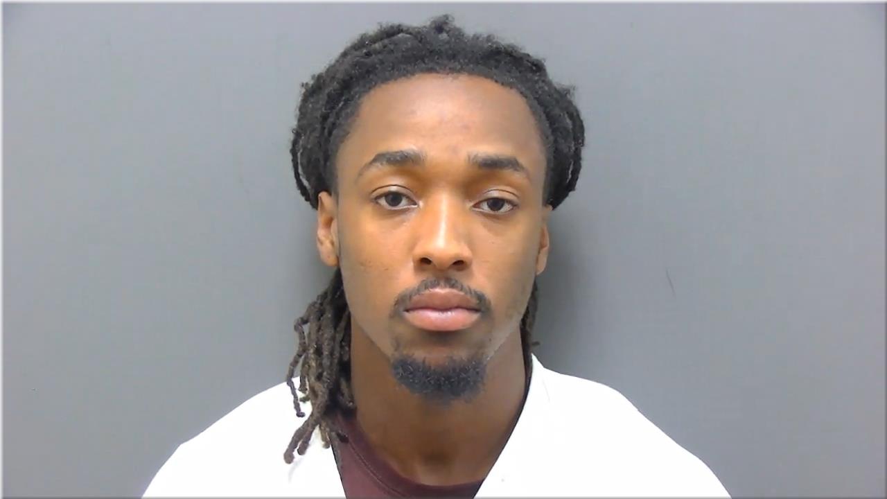 Mugshot of Lminggio, Davion J