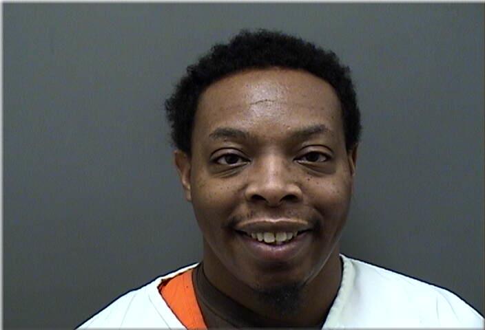 Mugshot of Kelly, Elton