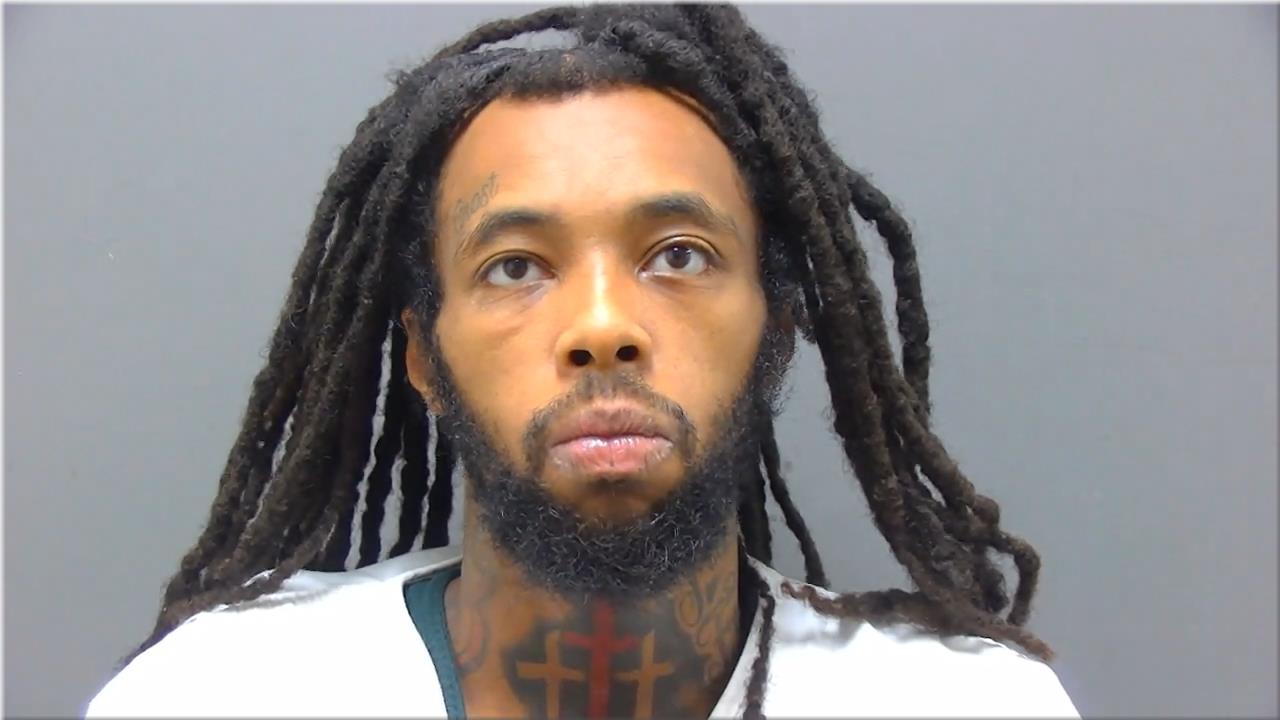 Mugshot of Bates, Cameron Deshawn