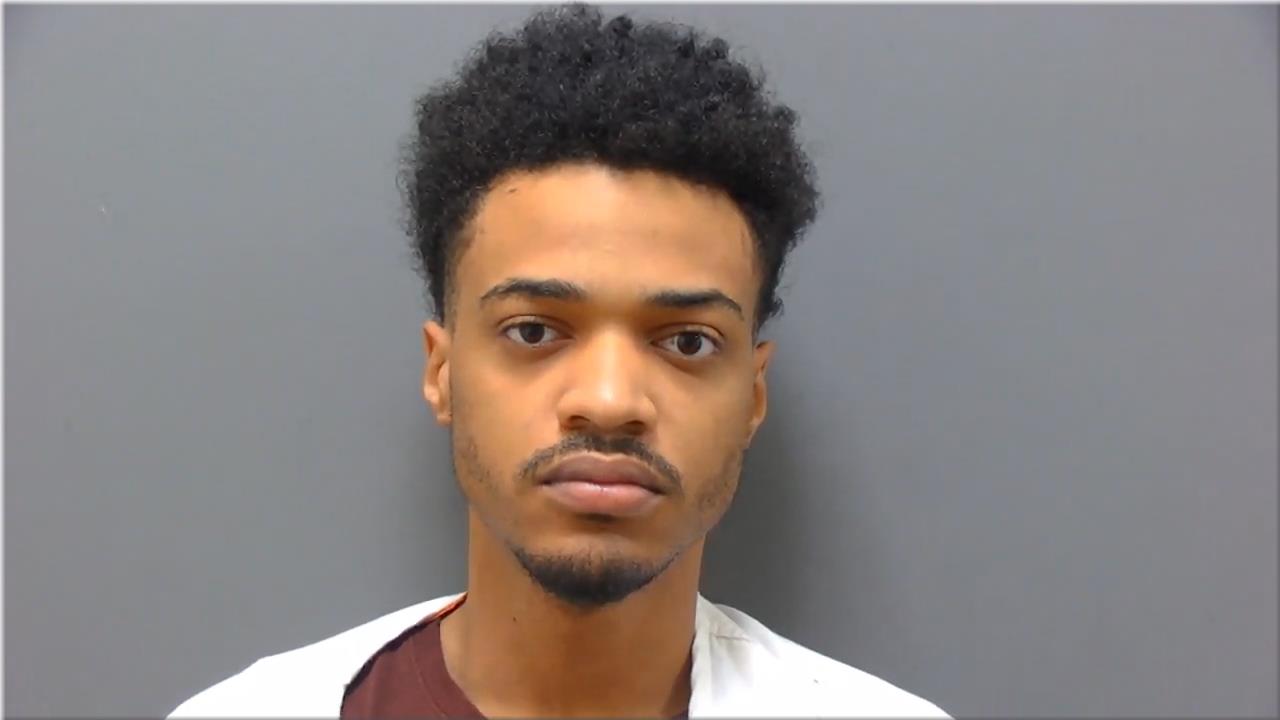Mugshot of Holland, Laron Tierre