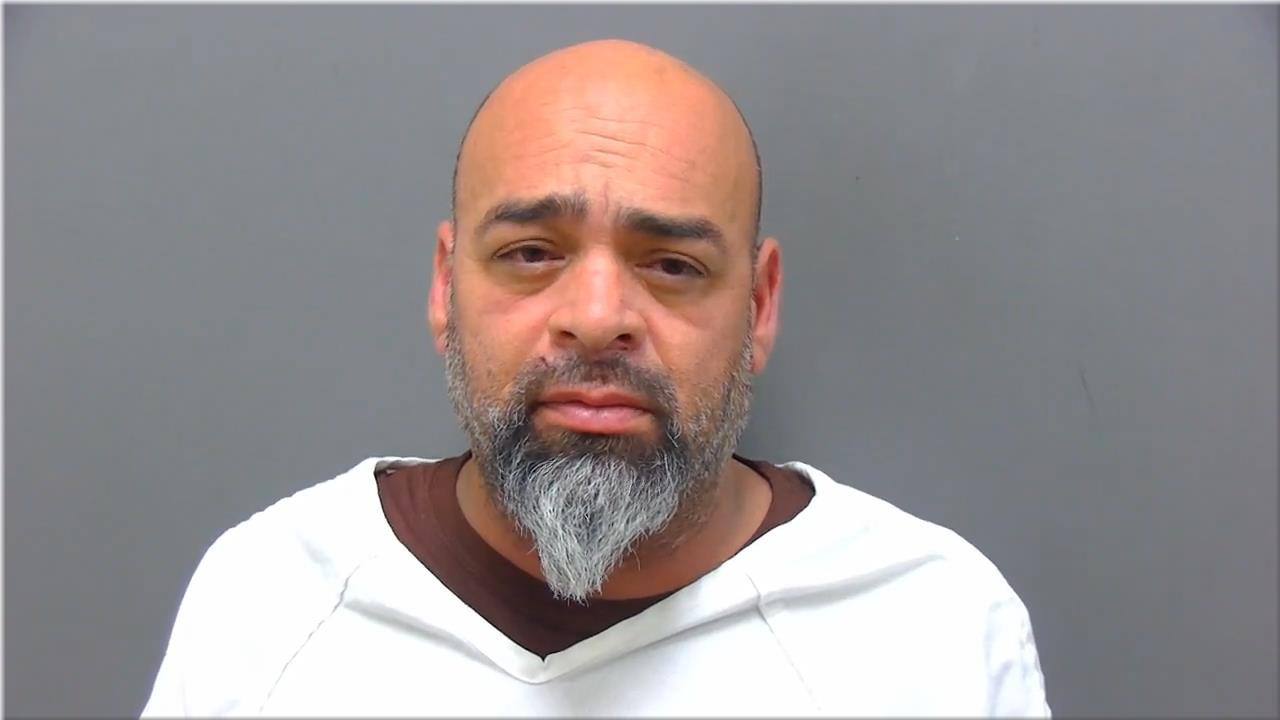 Mugshot of Gutierrez, Roberto Ordonez